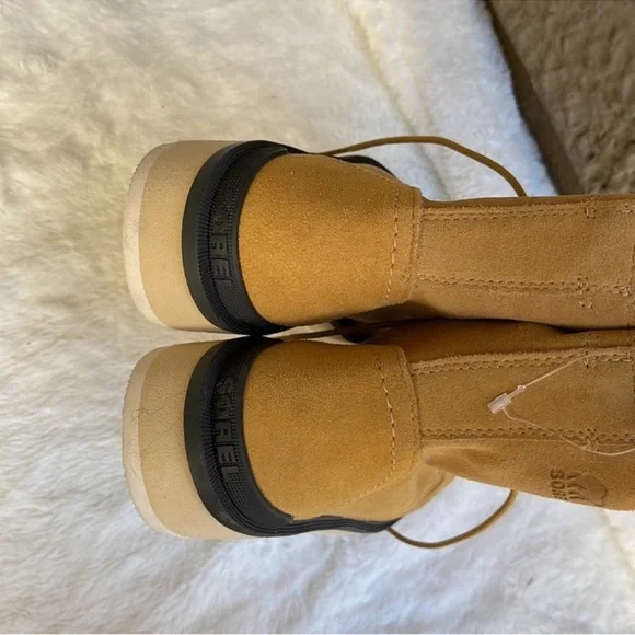 Sorel Hi-line platform Suede Boots in scorch tawny buff in yellow